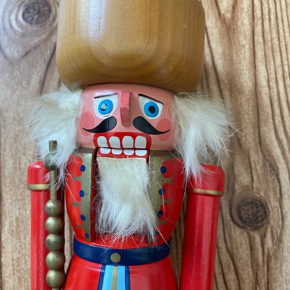 German Nutcracker - Picture 2 of 4